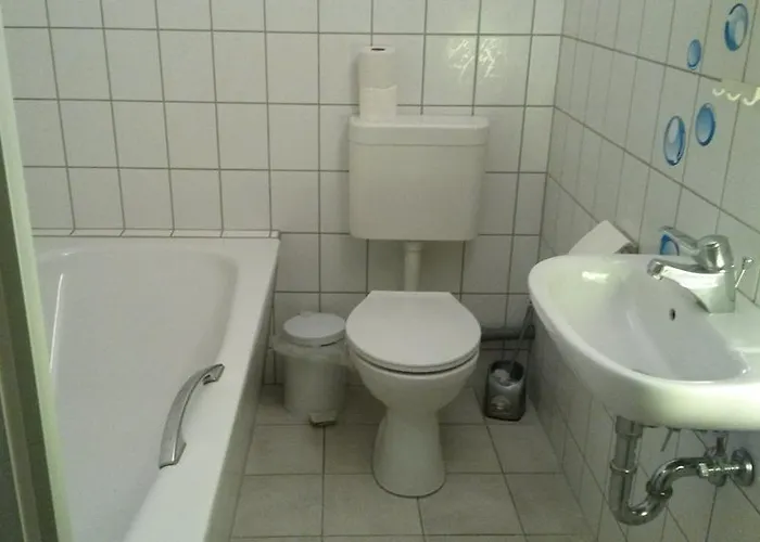 Gasthuis Gaestehaus Zur Sorge